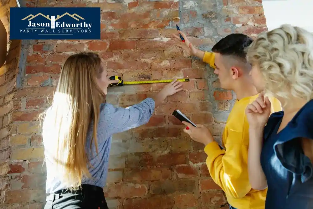 What are the responsibilities of a party wall surveyor Chippenham?